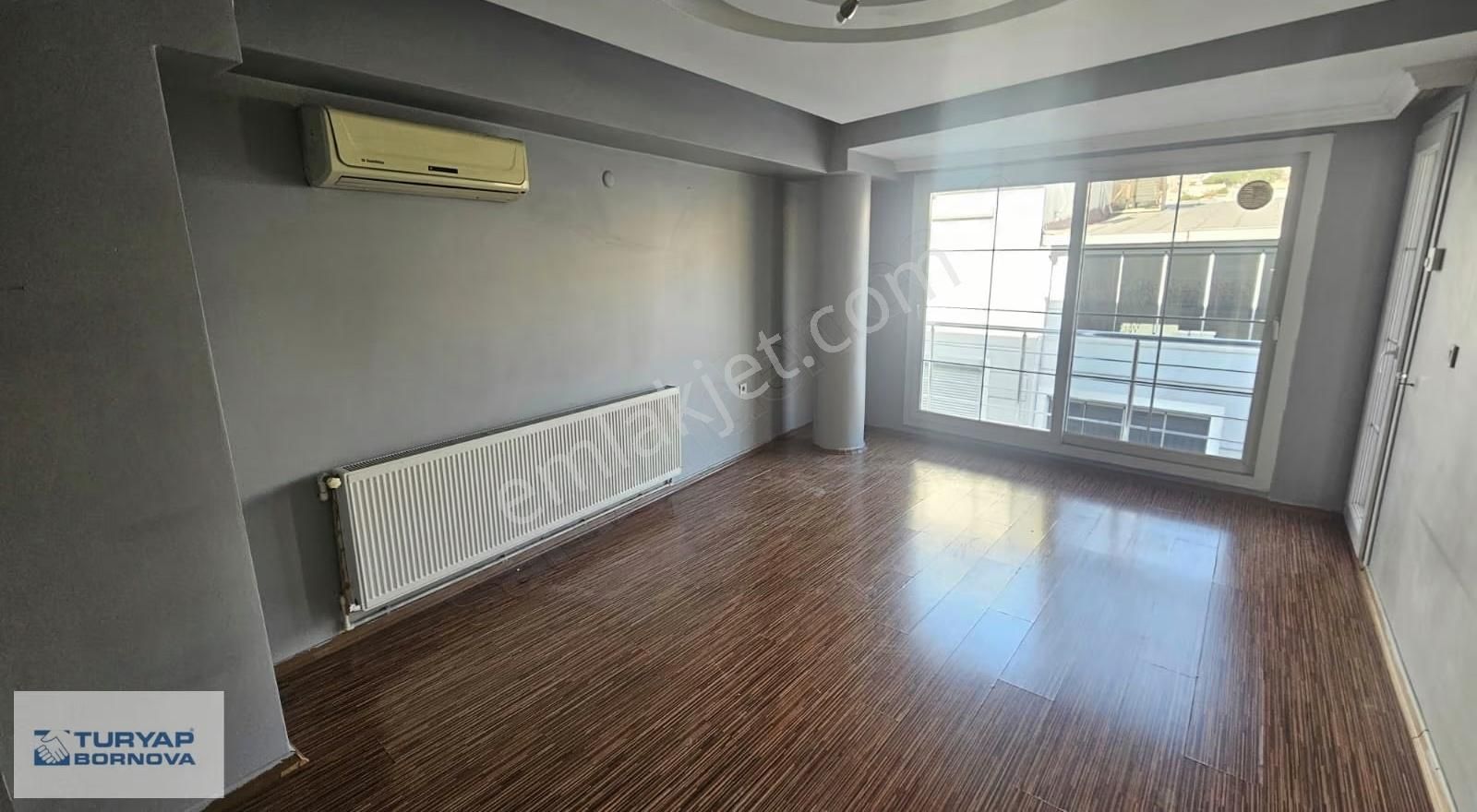 İzban Durağına Yakın Teraslı Deniz Manzaralı Kiralık 2+1 Daire - Görsel 16