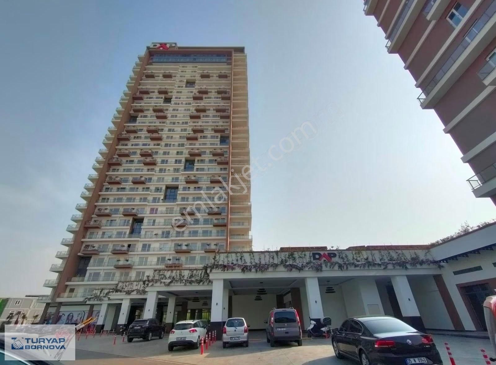 Turyap'tan Dap Yapı İzmir'de Satılık Eşyalı Balkonlu 1+0 Daire