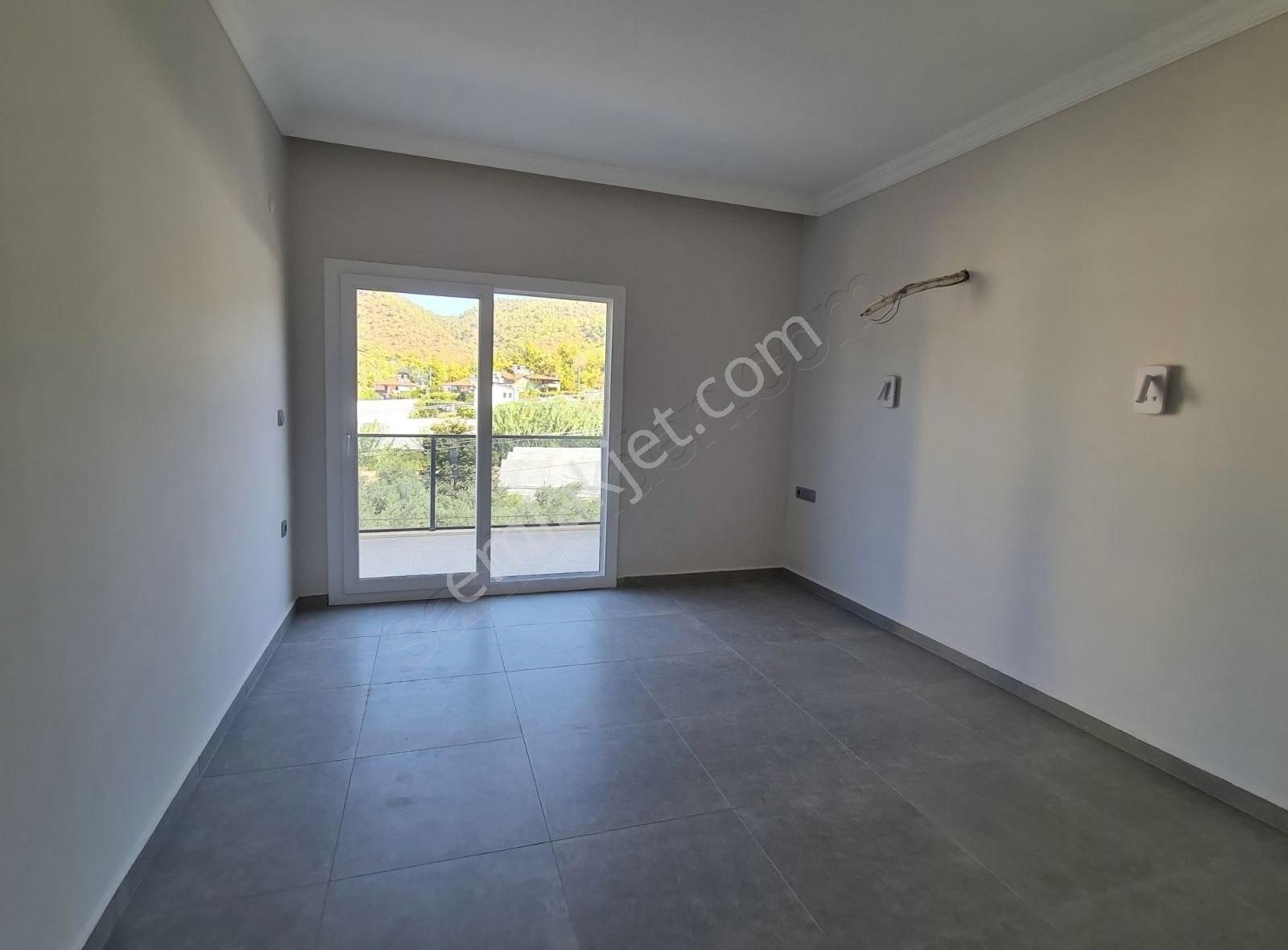 Karagedik Mh.4+1 Kiralik Villa - Görsel 32