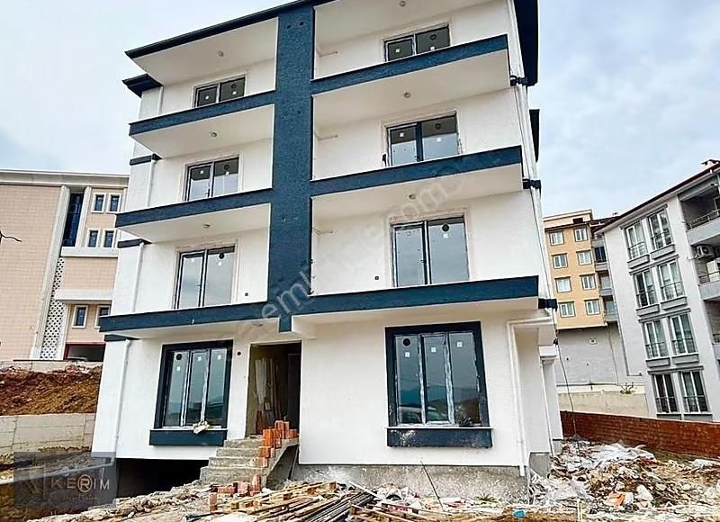 Kerim'den Ayvacık Adliyeye Yakın 1+1 Fırsat Satılık Daire