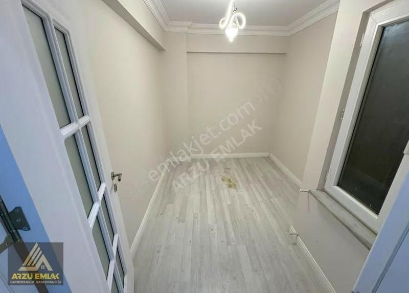 Arzu Emlaktan Satılık Sıfır Ayarında 3+1 Balkonlu Kot 1 Daire - Görsel 21