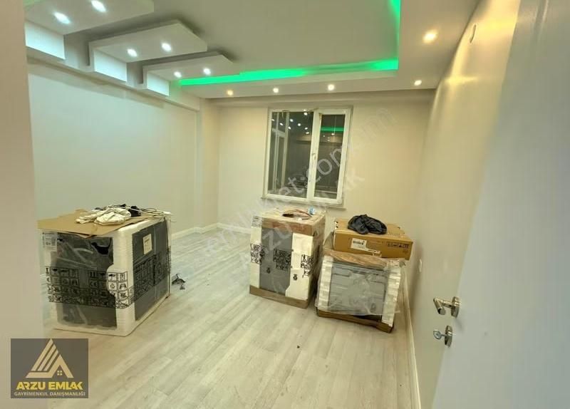 Arzu Emlaktan Satılık Sıfır Ayarında 3+1 Balkonlu Kot 1 Daire - Görsel 7