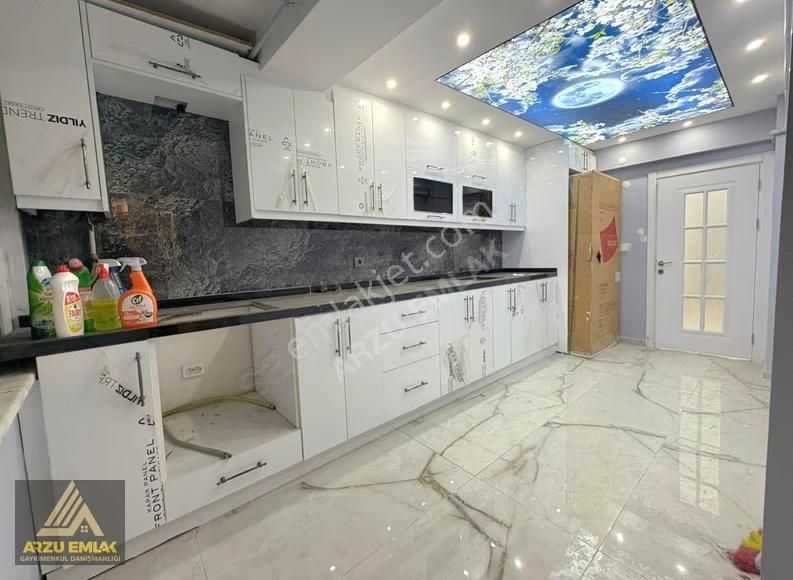 Arzu Emlaktan Satılık Sıfır Ayarında 3+1 Balkonlu Kot 1 Daire - Görsel 6