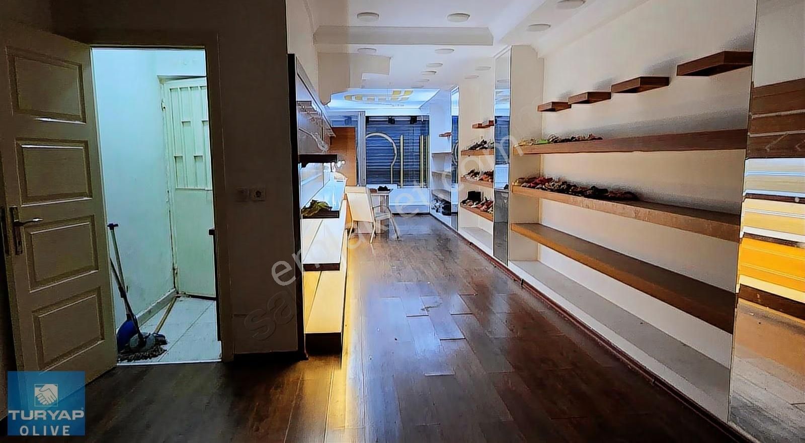 Beyazıt Gedikpaşa Doğramacı Sokakta Kiralık Mağaza - Görsel 5