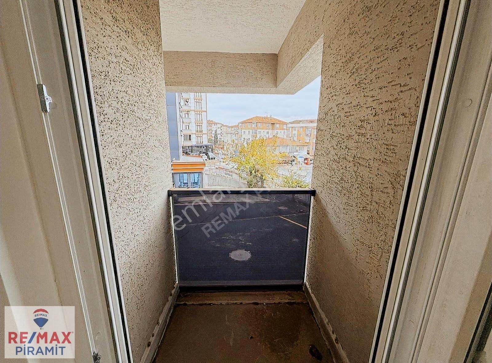 Harika Konum Pendik Bahçelievler De Metroya 2 Dk.sıfır 2+1daire - Görsel 7