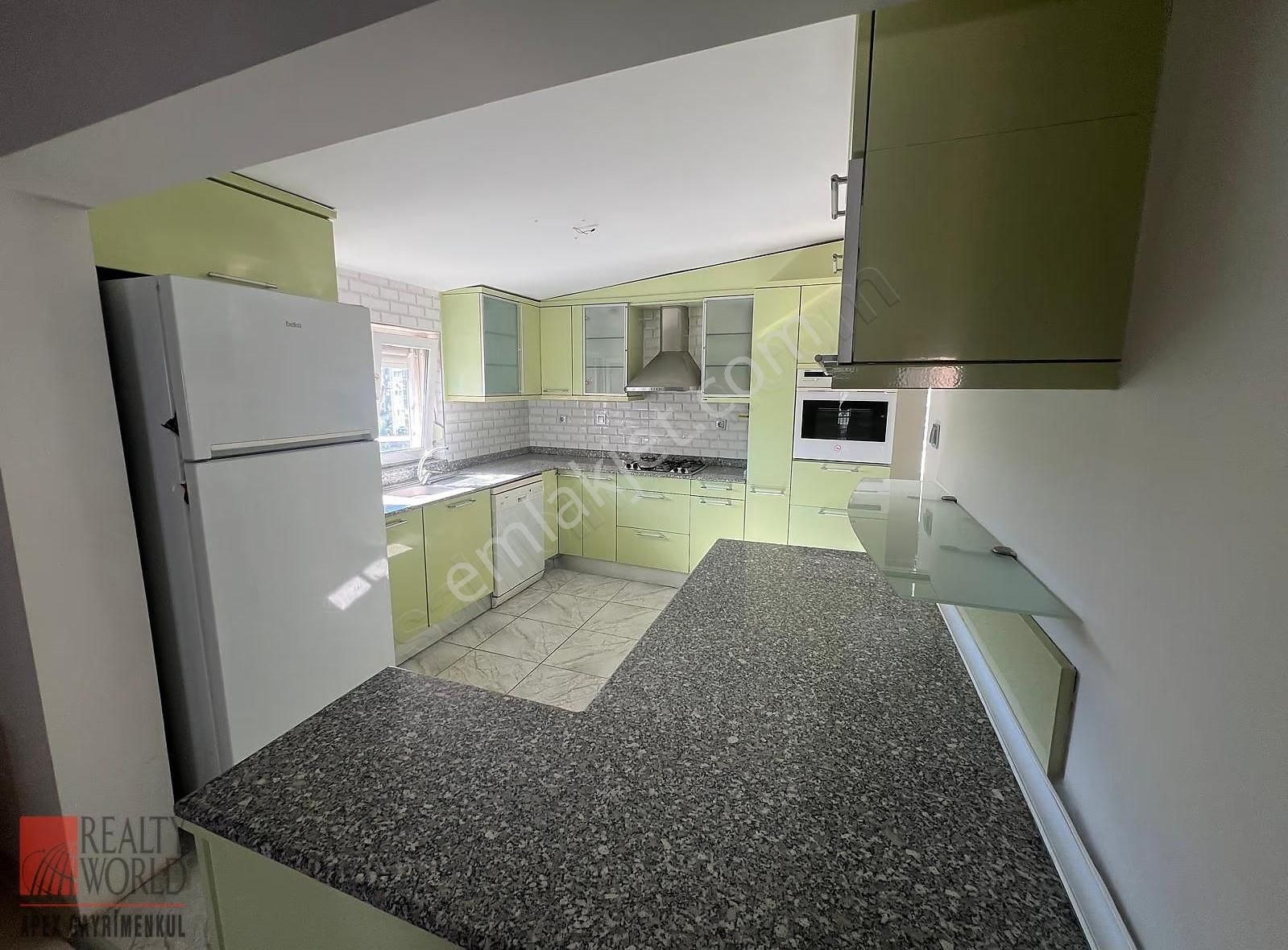 Konyaaltı'nda Deniz Manzaralı Satılık Dubleks Daire - Görsel 16