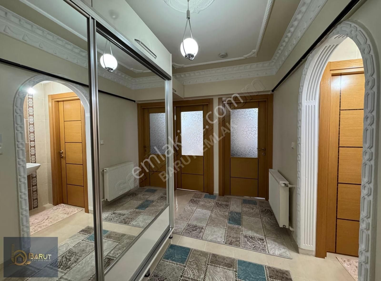 Barut Emlaktan Yeni Binada Cadde Üzeri Güney Orta Kat 3+1 Daire - Görsel 31