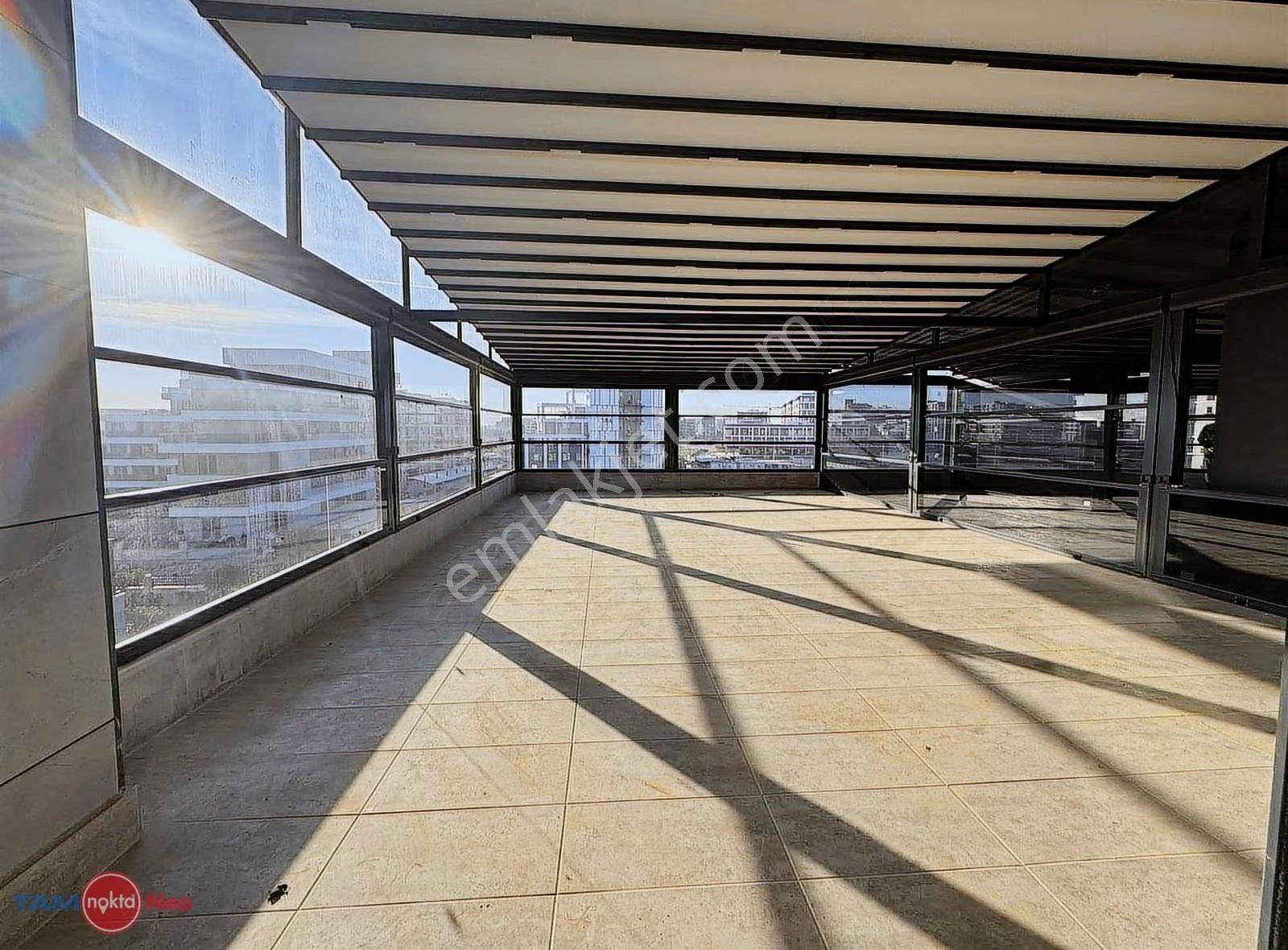 Daire Büyüklüğünde Teras 90m2 Valensterrace