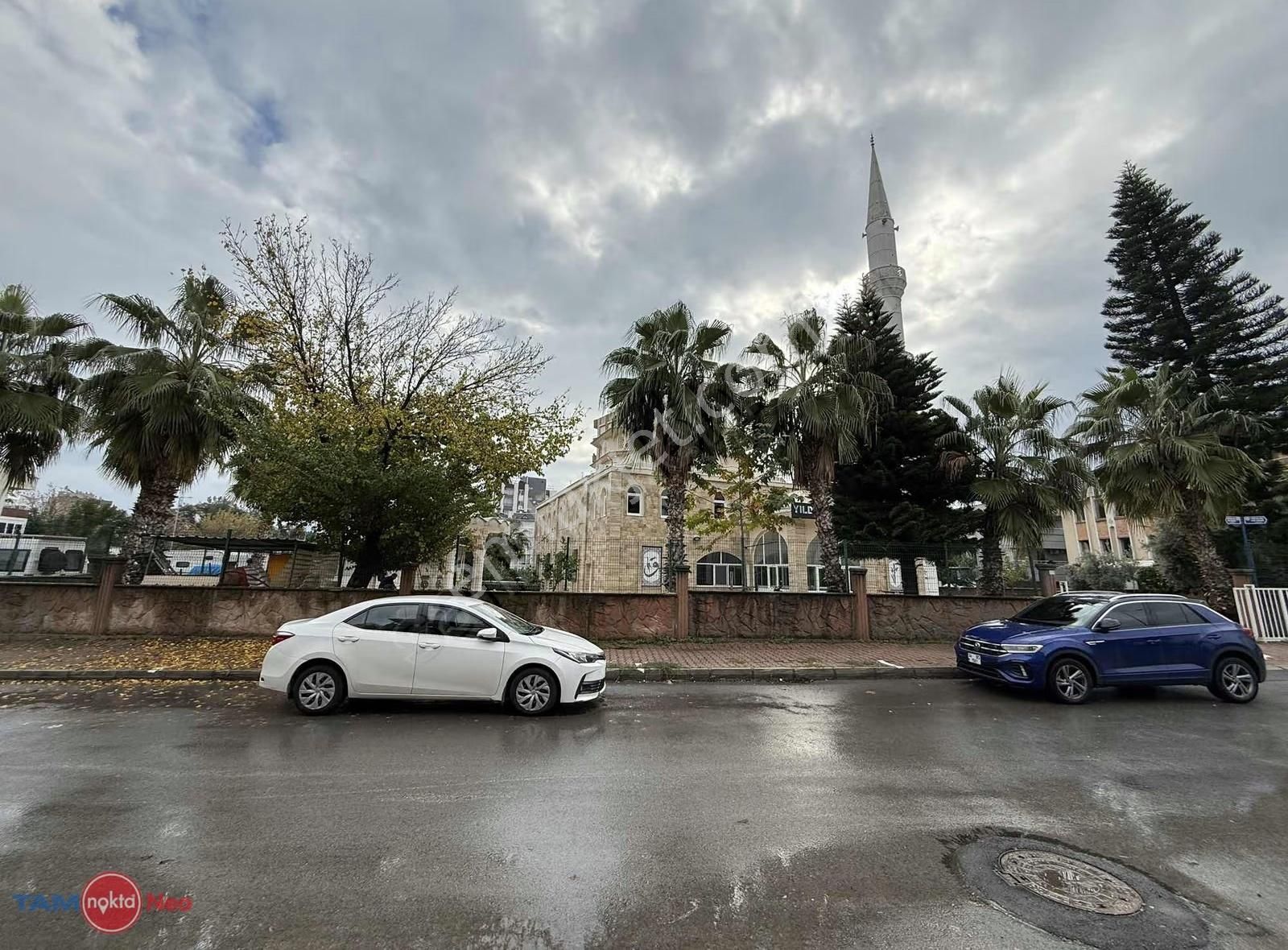 Güzeloba'da Ana Caddeye 2. Parsel Satılık Daire - Görsel 13
