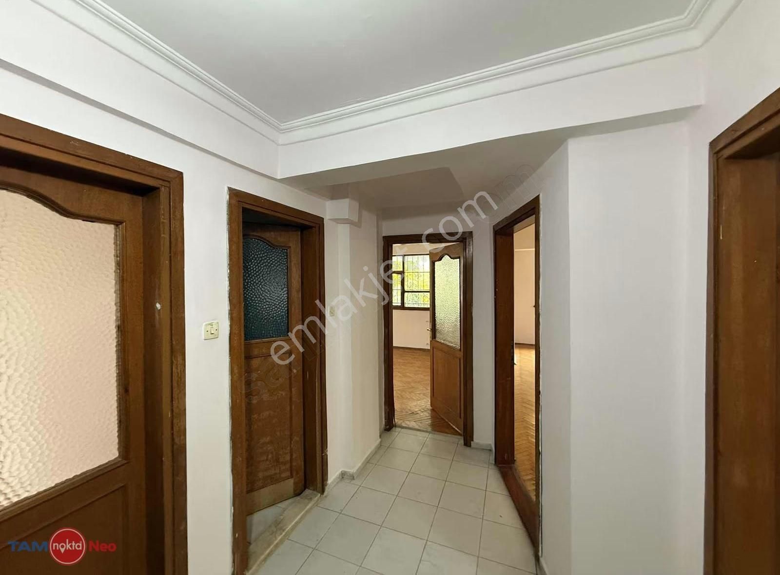 Güzeloba'da Ana Caddeye 2. Parsel Satılık Daire - Görsel 2