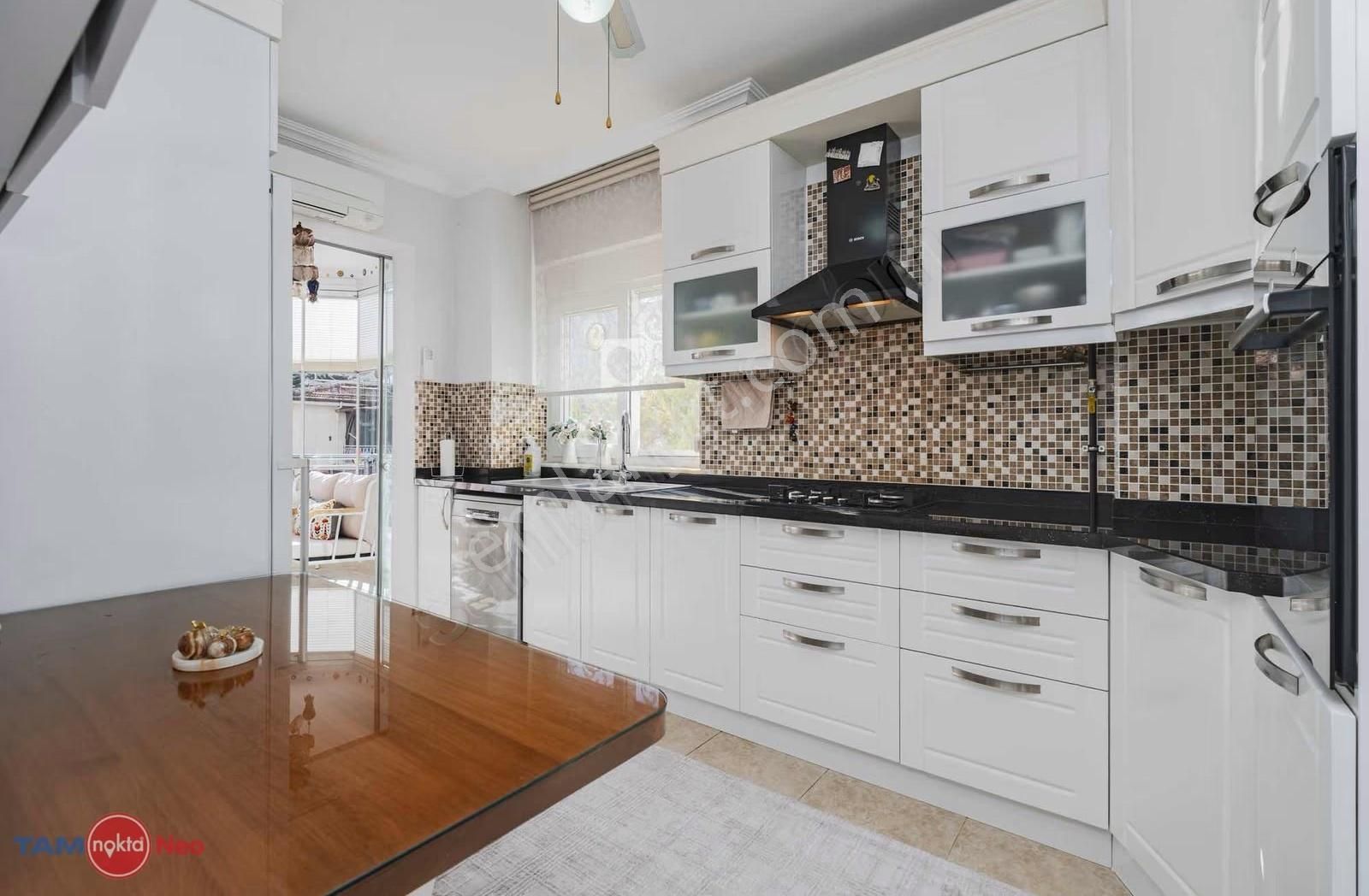 Fener Sahil Bandında Full Yapılı 3+1 Satılık Daire - Görsel 11