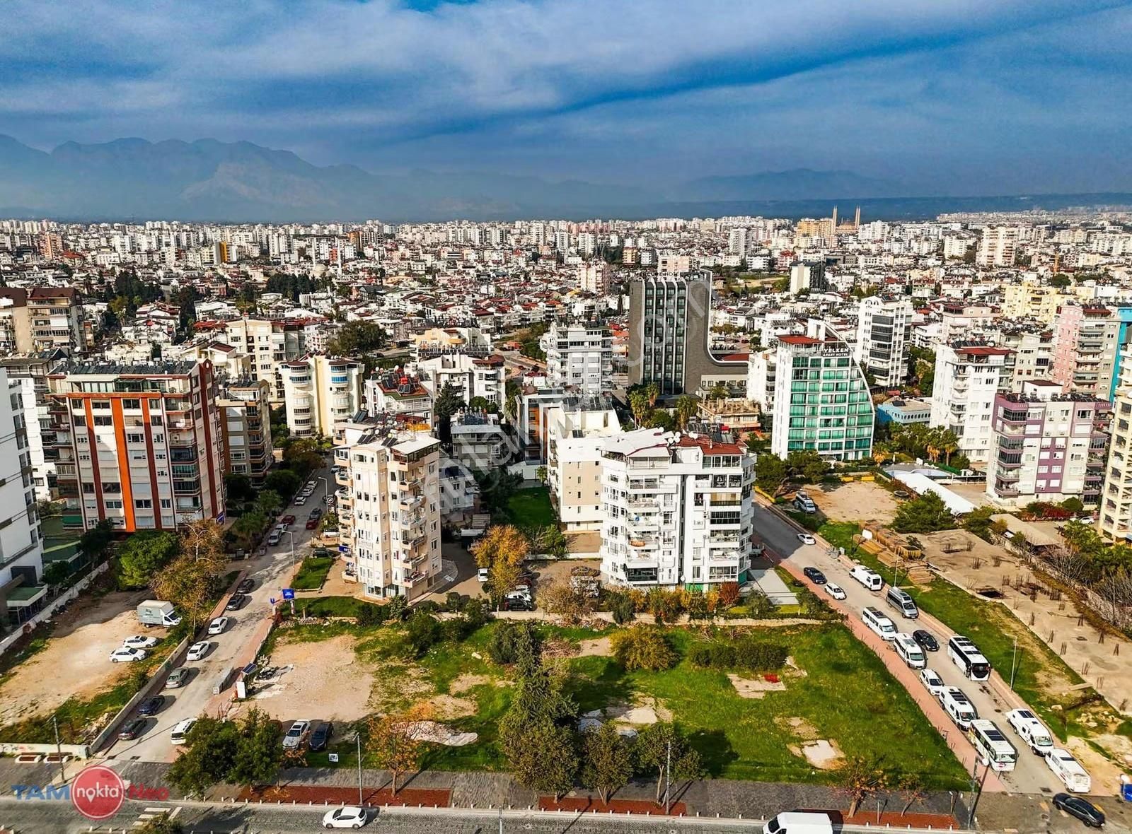 Konyaaltı Sahil Bandında Full Deniz Manzaralı 2+1 Daire - Görsel 6