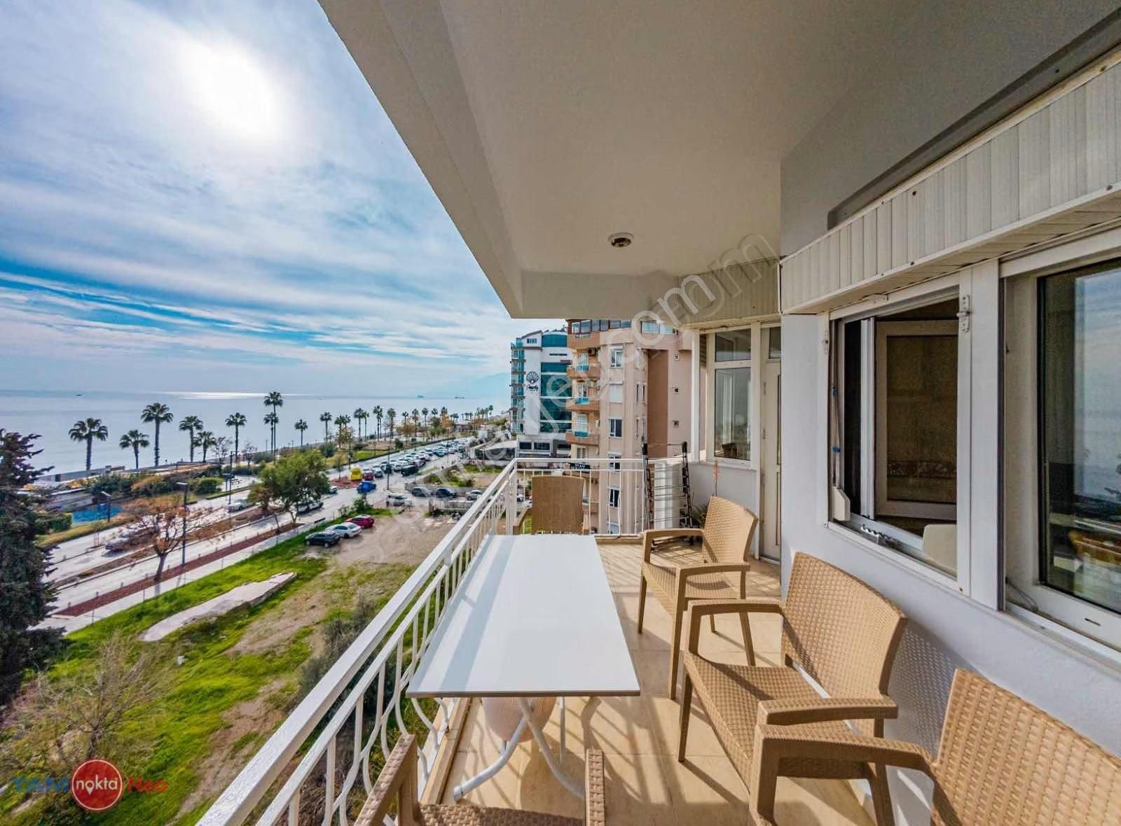 Konyaaltı Sahil Bandında Full Deniz Manzaralı 2+1 Daire - Görsel 17