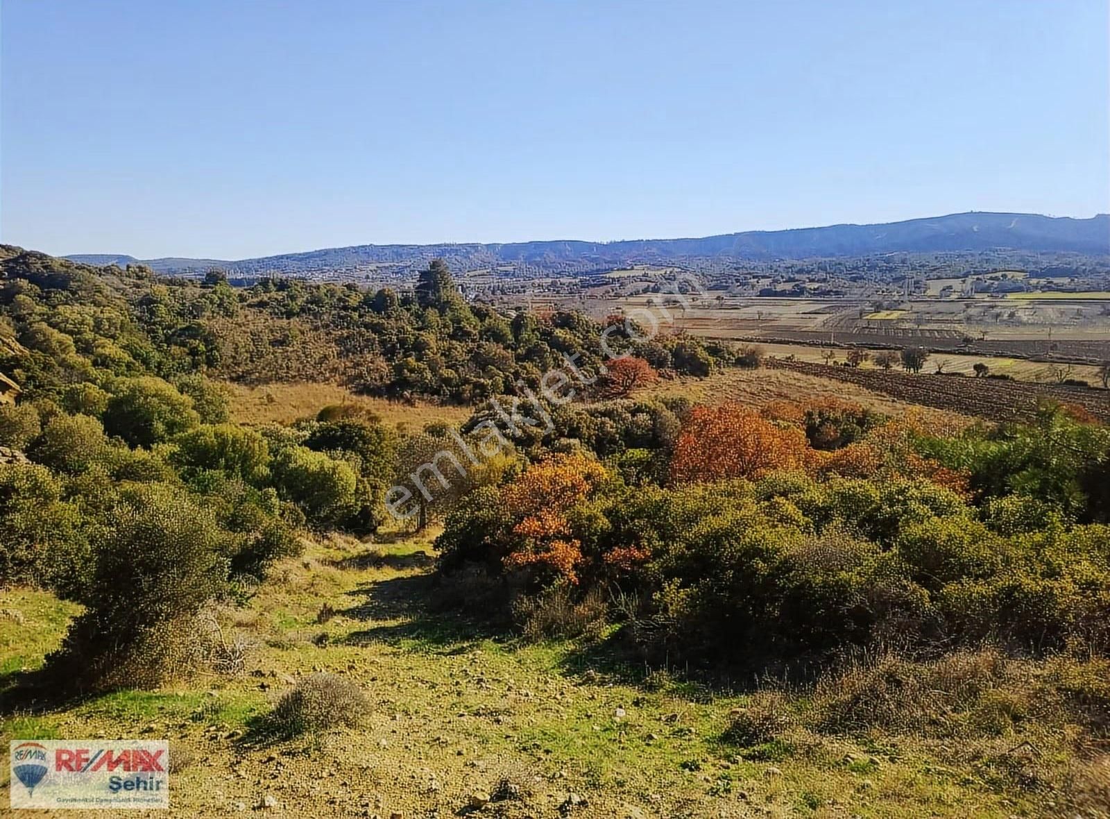 Çanakkale Eceabat'ta Satılık 3,300 M² Deniz Manzaralı Tarla - Görsel 4