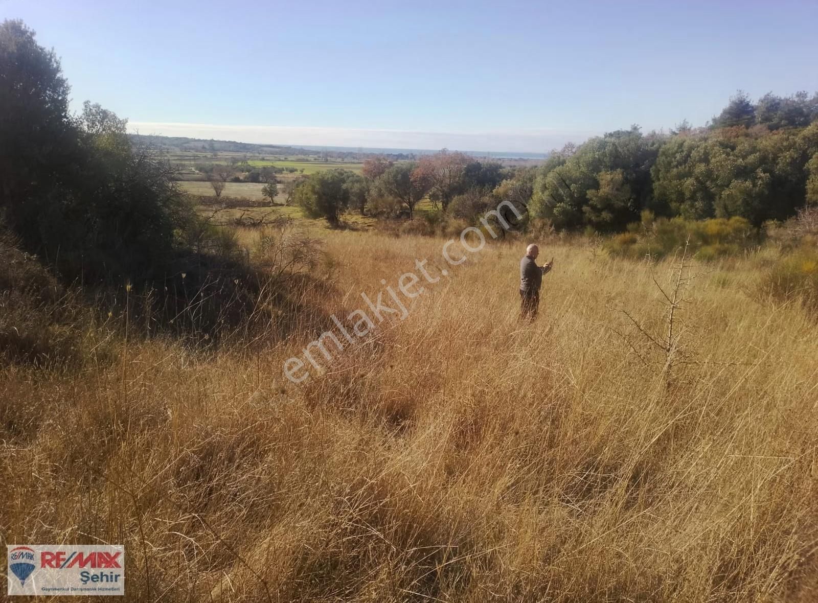 Çanakkale Eceabat'ta Satılık 3,300 M² Deniz Manzaralı Tarla - Görsel 2