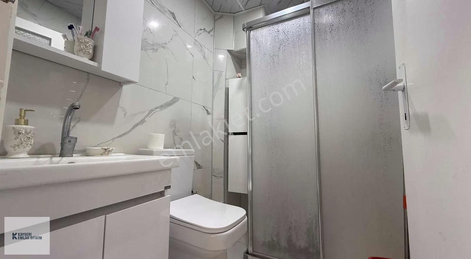 Yeni Mahalle De Merkezi Komunda İçi Ful Yapılı 3+1 Satılık Daire - Görsel 21