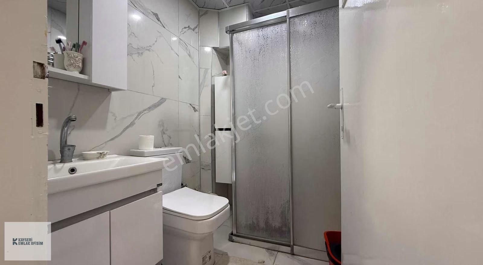 Yeni Mahalle De Merkezi Komunda İçi Ful Yapılı 3+1 Satılık Daire - Görsel 20