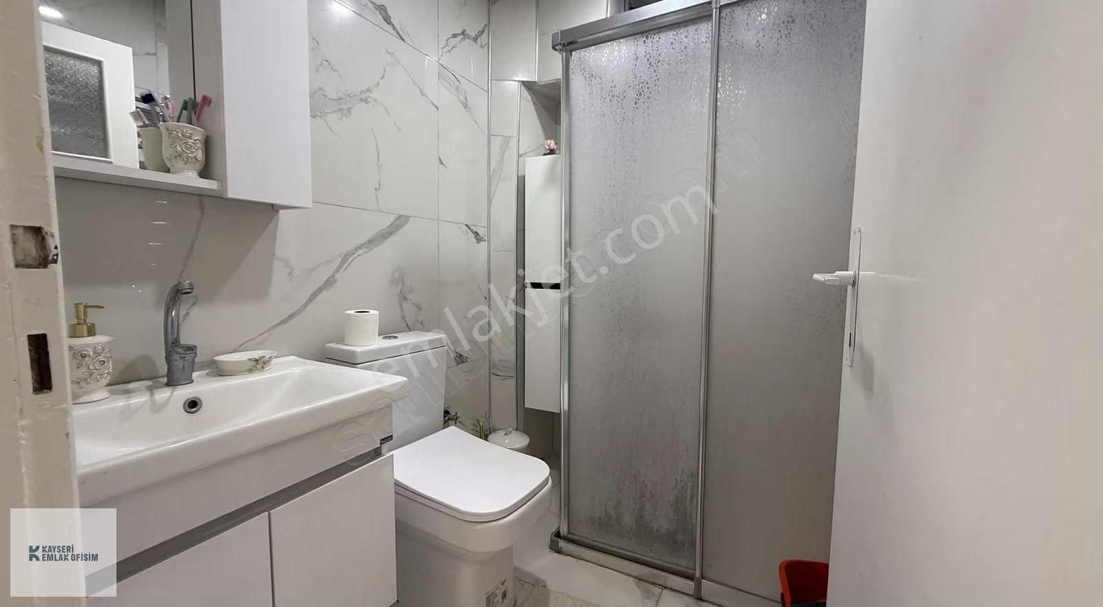 Yeni Mahalle De Merkezi Komunda İçi Ful Yapılı 3+1 Satılık Daire - Görsel 18