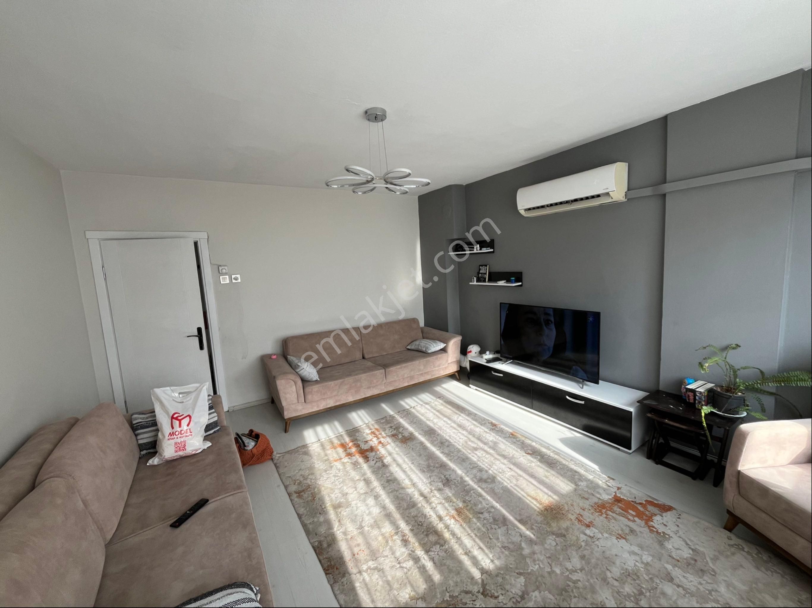 Miray Emlaktan Cumhuriyet Mahallesinde Satılık 3+1 Daire - Görsel 4