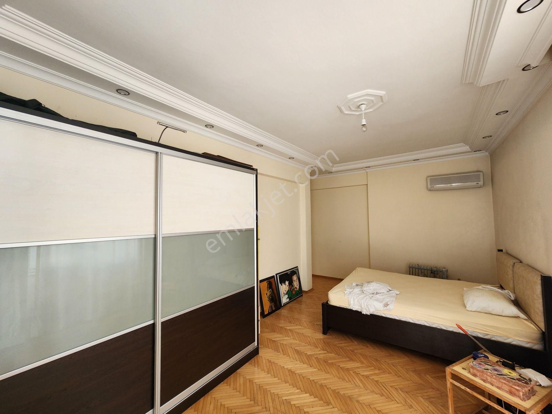 Şirinyalı'da Plaja 350 Mt 2. Katta Satılık 3+1 150 M2 Daire - Görsel 21