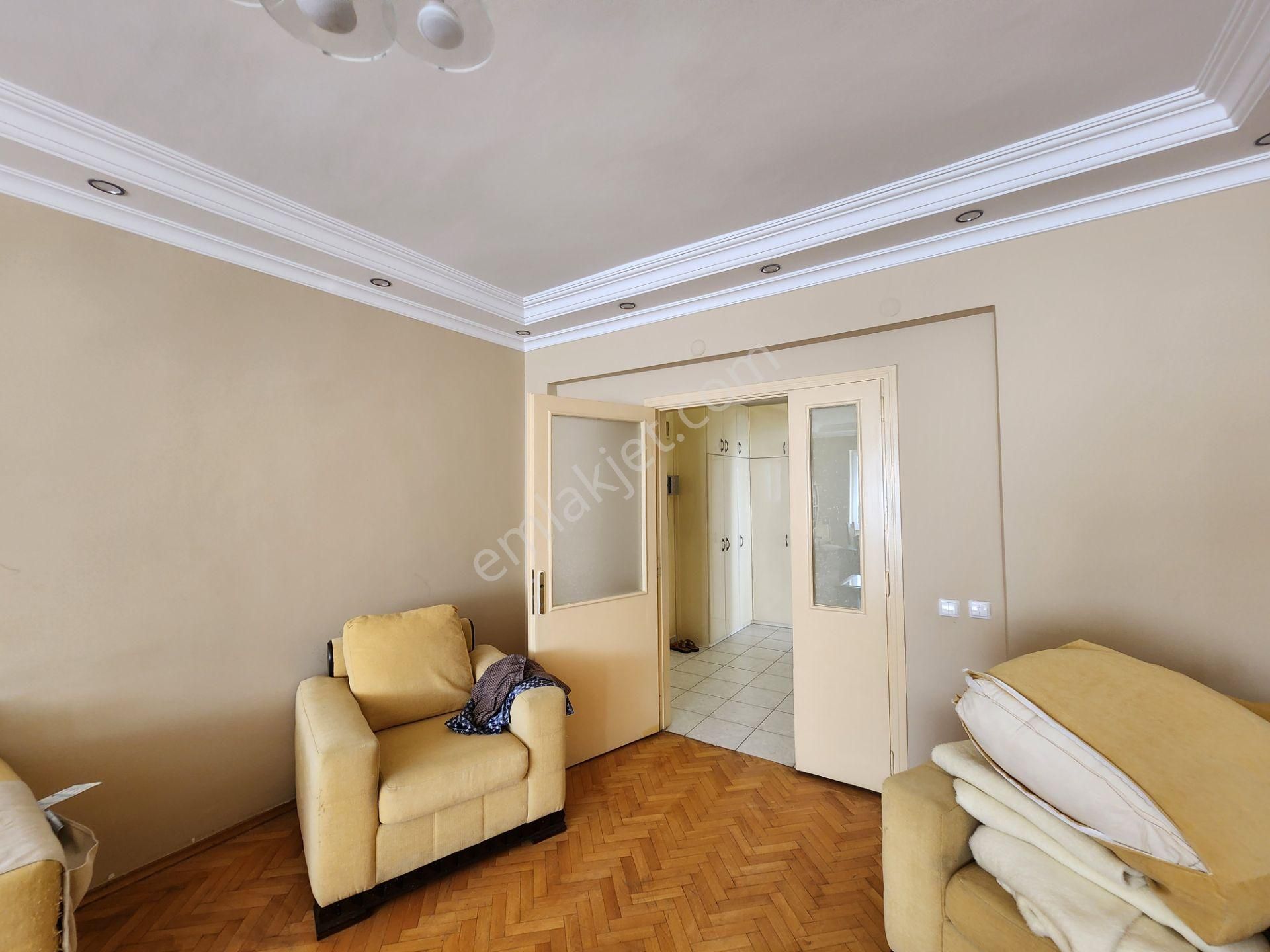 Şirinyalı'da Plaja 350 Mt 2. Katta Satılık 3+1 150 M2 Daire - Görsel 19