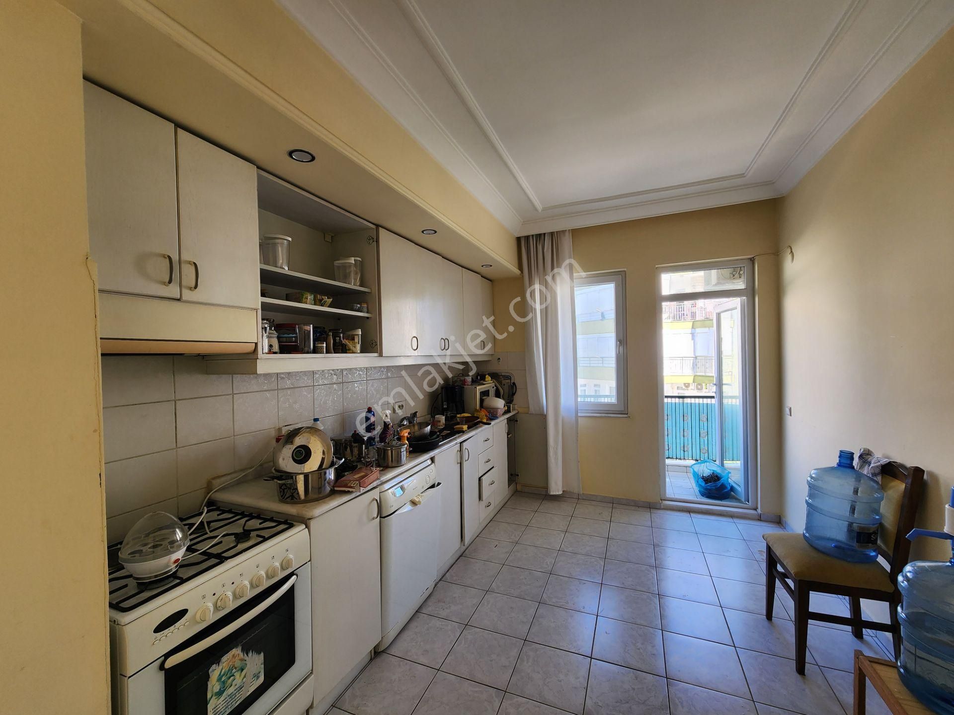 Şirinyalı'da Plaja 350 Mt 2. Katta Satılık 3+1 150 M2 Daire - Görsel 20