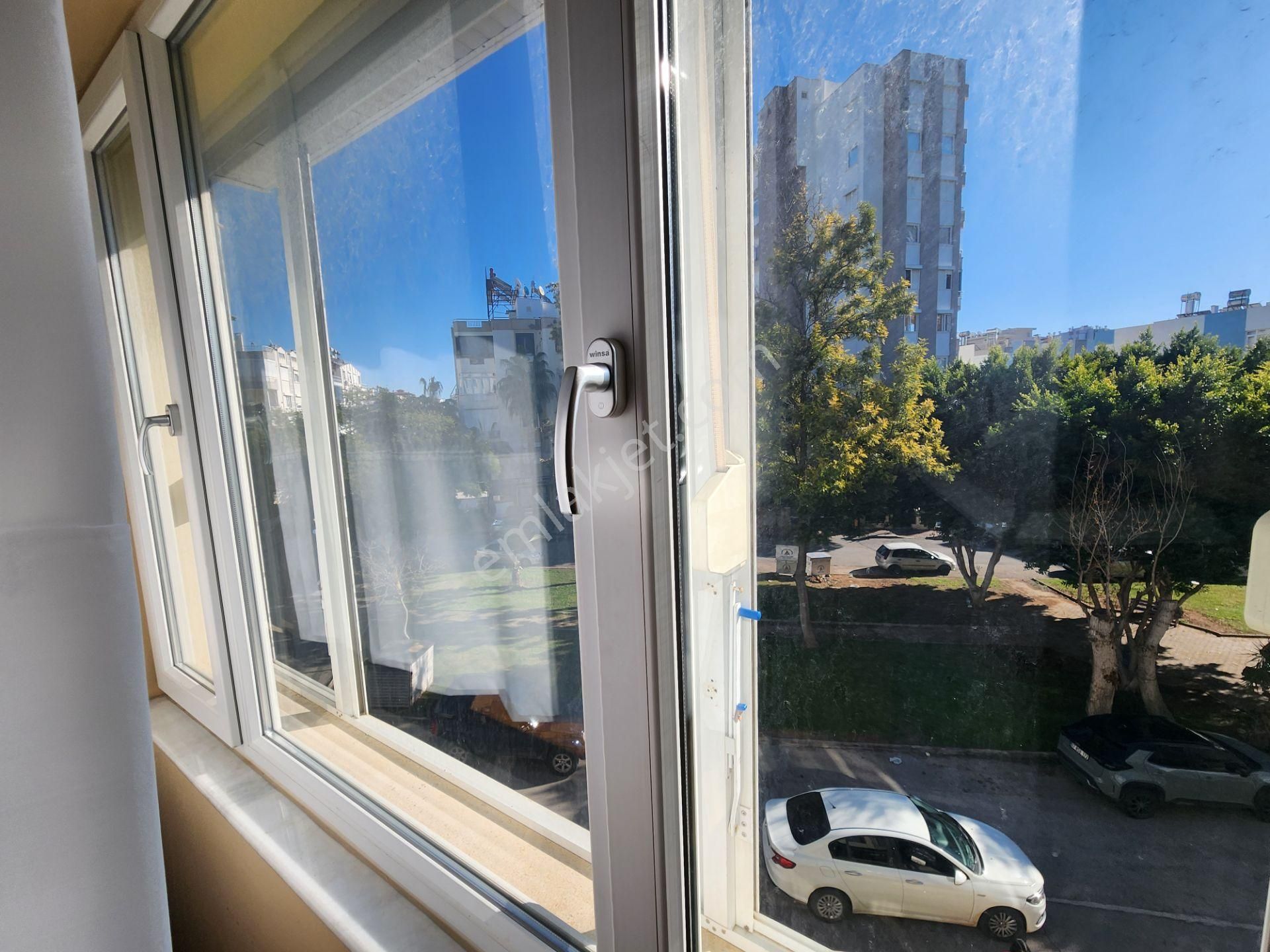 Şirinyalı'da Plaja 350 Mt 2. Katta Satılık 3+1 150 M2 Daire - Görsel 14