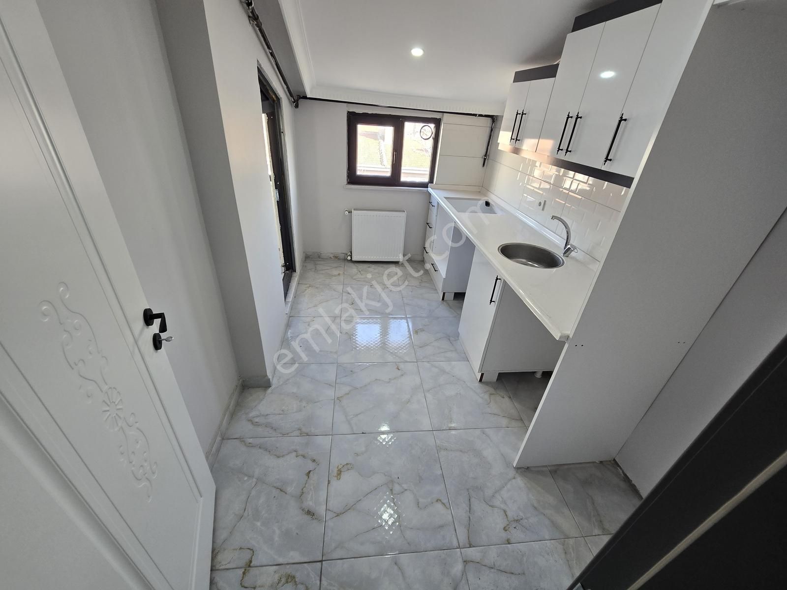 Pusula İnş.tan 50 Yıl Mah Cadeye Yakın Asansörlu 180m2 Dublex Da - Görsel 3