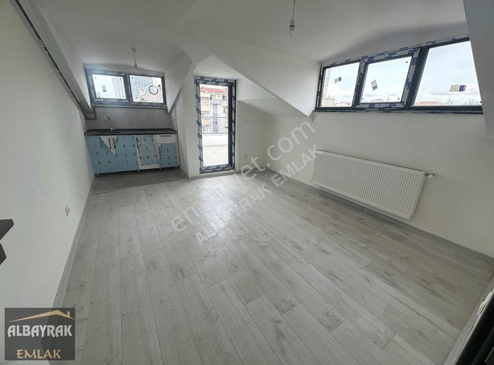 Albayrak Emlaktan Cadde Üzeri Sıfır Metro Dibi Çatı Dublex - Görsel 13