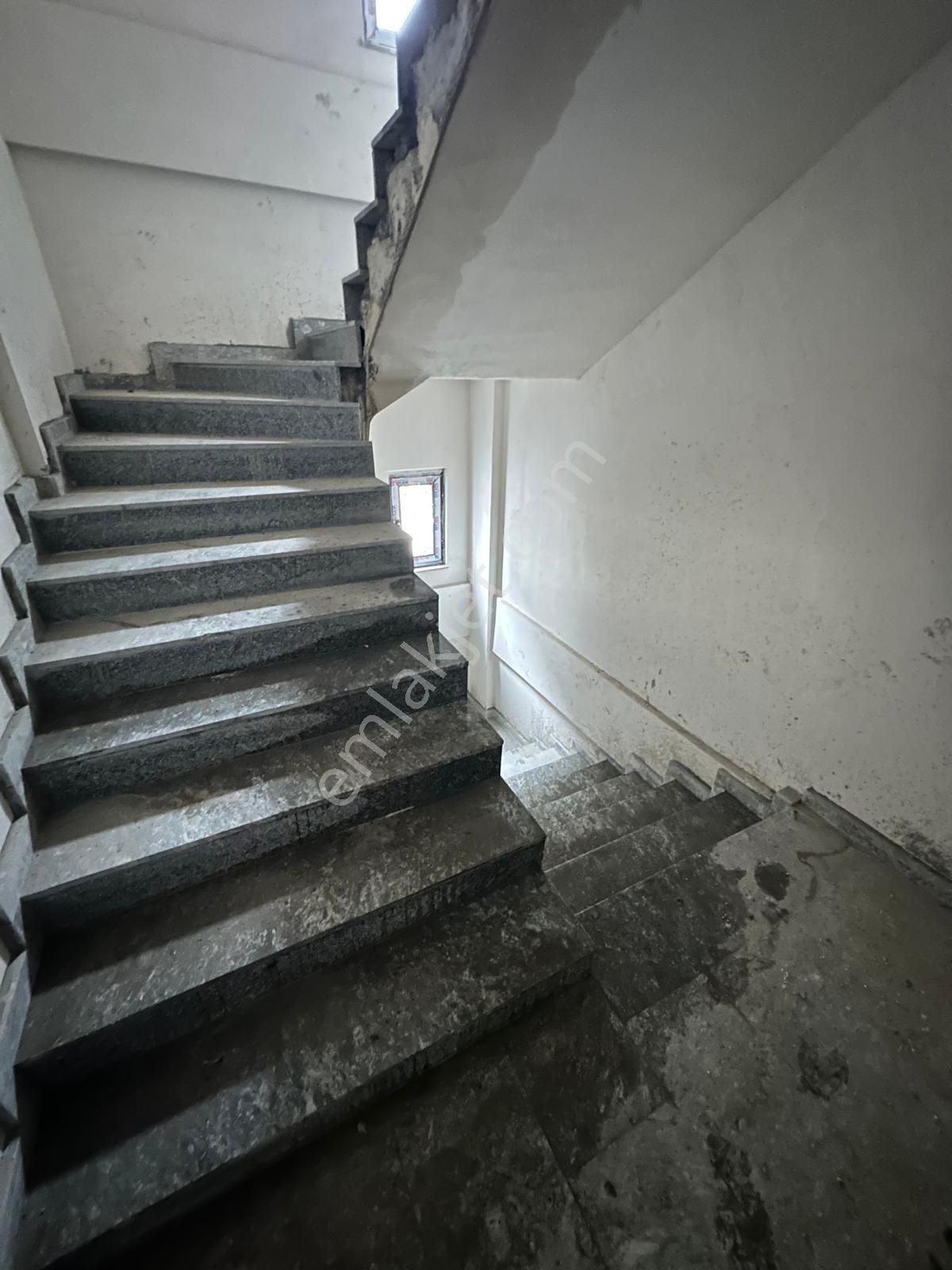 Evim-nur'dan Liman Mah. 120m2 Arsa İçerisinde Asansörlü Otoparklı 4.katlı Komple Satılık Bina - Görsel 4