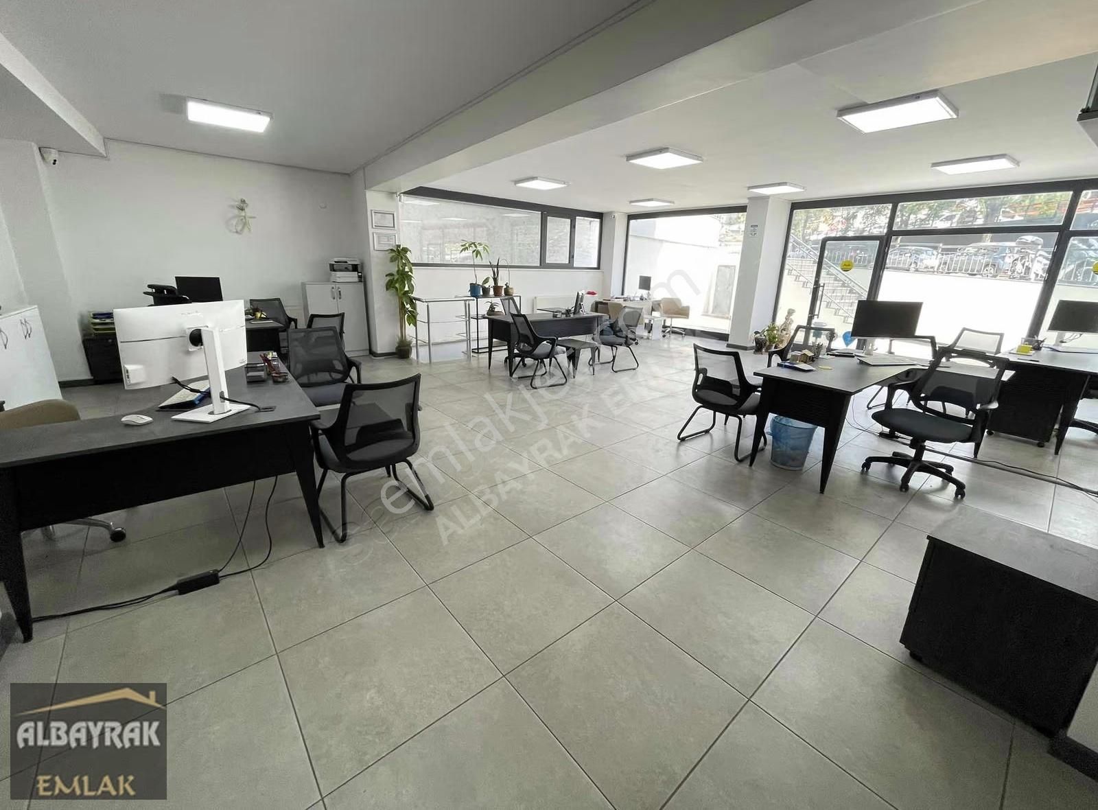 Albayrak Emlaktan 250m2 Cadde Üstü Depolu Dükkan - Görsel 8