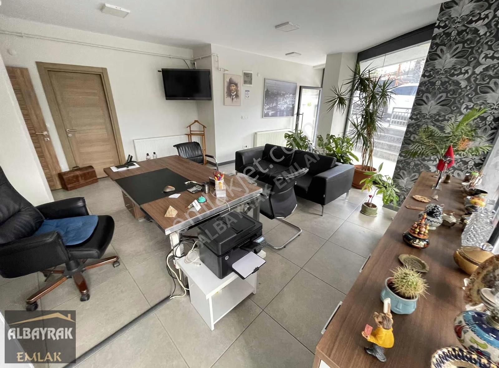 Albayrak Emlaktan 250m2 Cadde Üstü Depolu Dükkan - Görsel 27