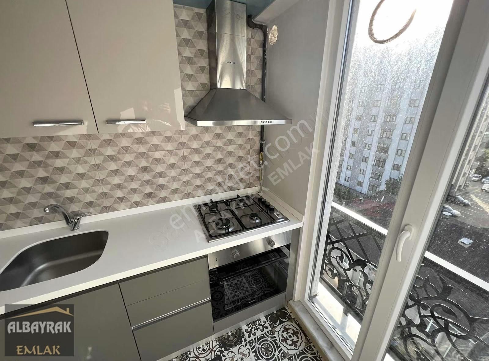 Albayrak Emlaktan Site İçersinde Kullanışlı Metro Yakın Daire - Görsel 5
