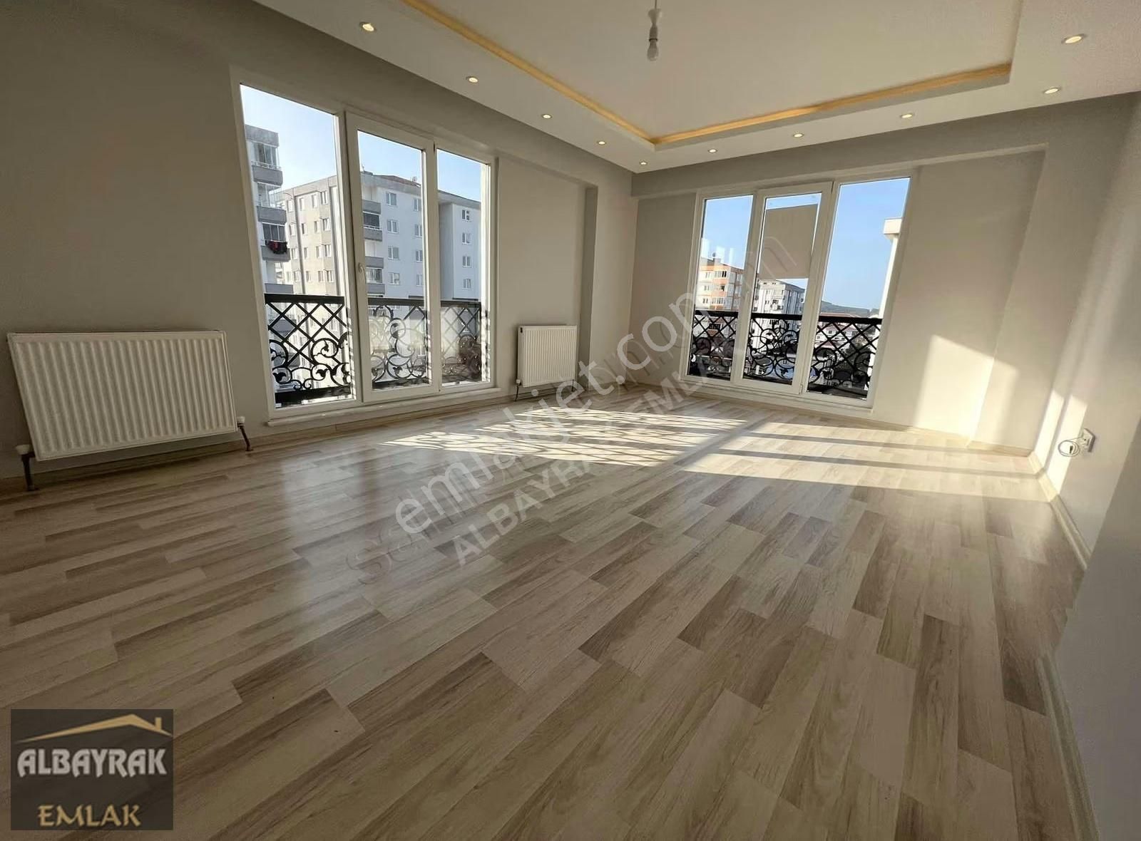 Albayrak Emlaktan Site İçersinde Kullanışlı Metro Yakın Daire - Görsel 32