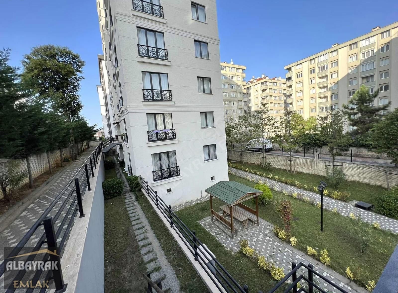 Albayrak Emlaktan Site İçersinde Kullanışlı Metro Yakın Daire - Görsel 9