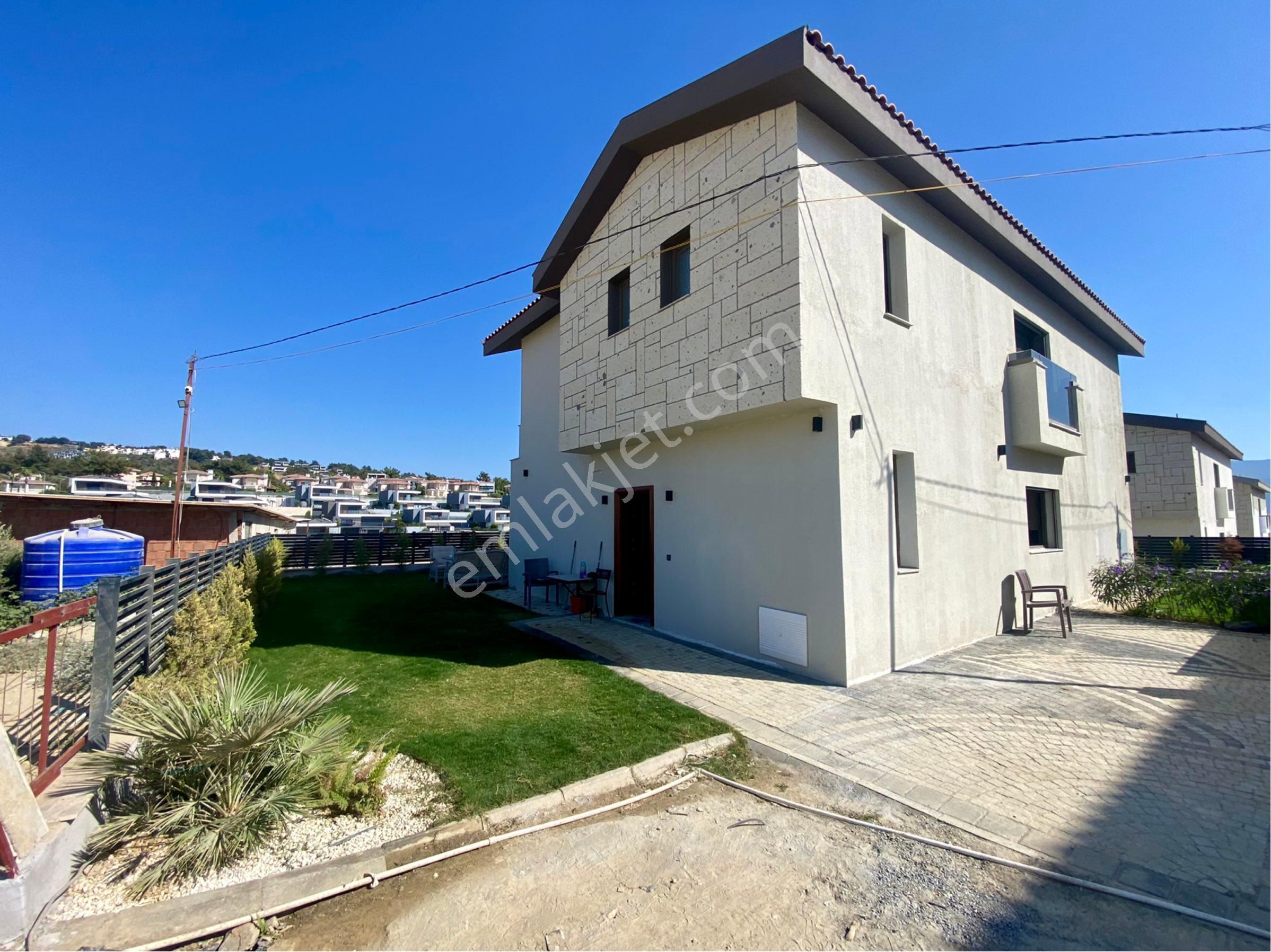 Özel Havuzlu Tek Müstakil 4+1 Villa - Görsel 23