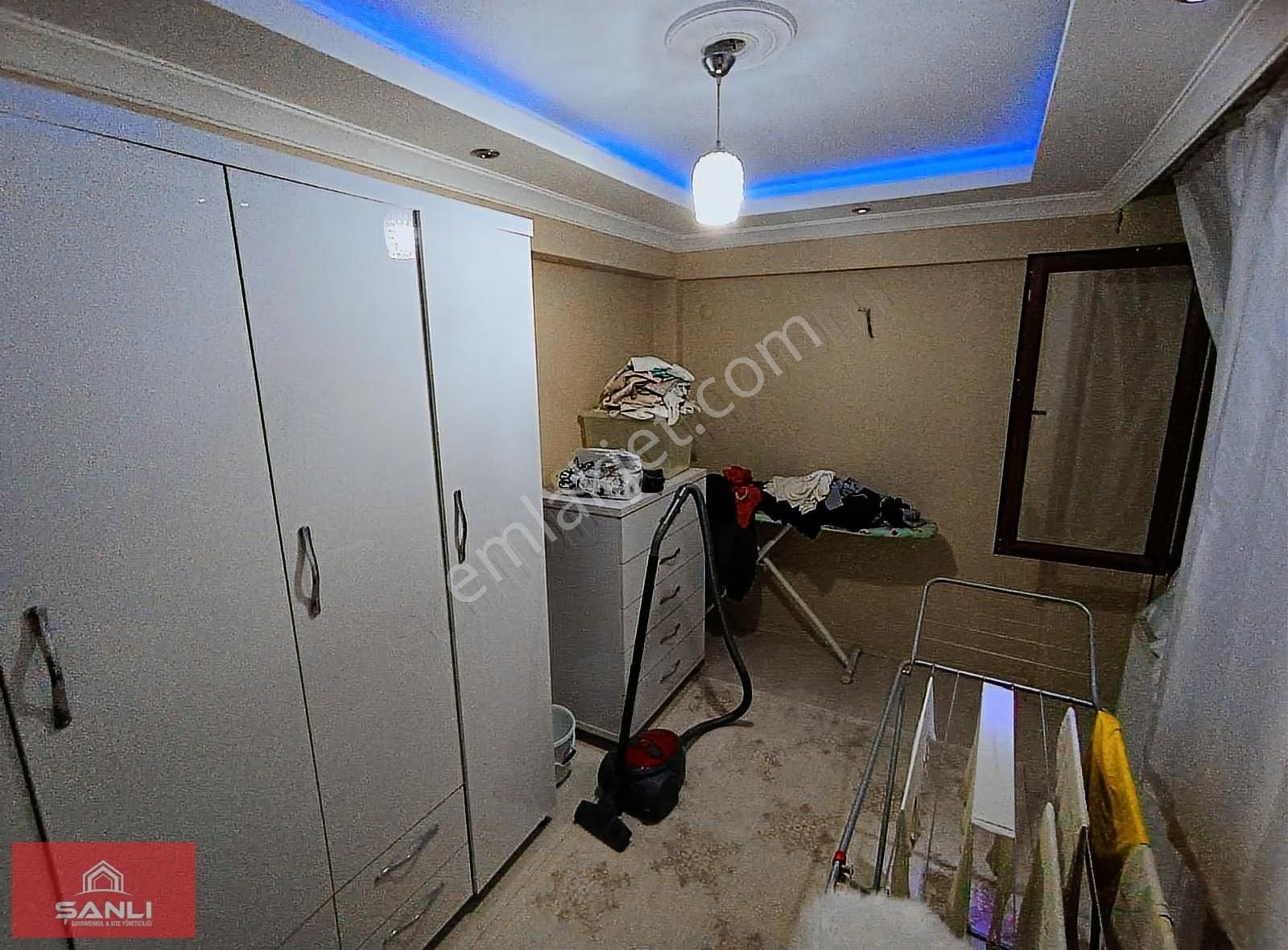 Buca Üçkuyular Halısaha, Pazaryeri Karşısı Metro Çıkışına Yakın - Görsel 13