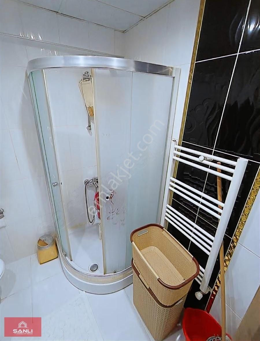 Buca Üçkuyular Halısaha, Pazaryeri Karşısı Metro Çıkışına Yakın - Görsel 8