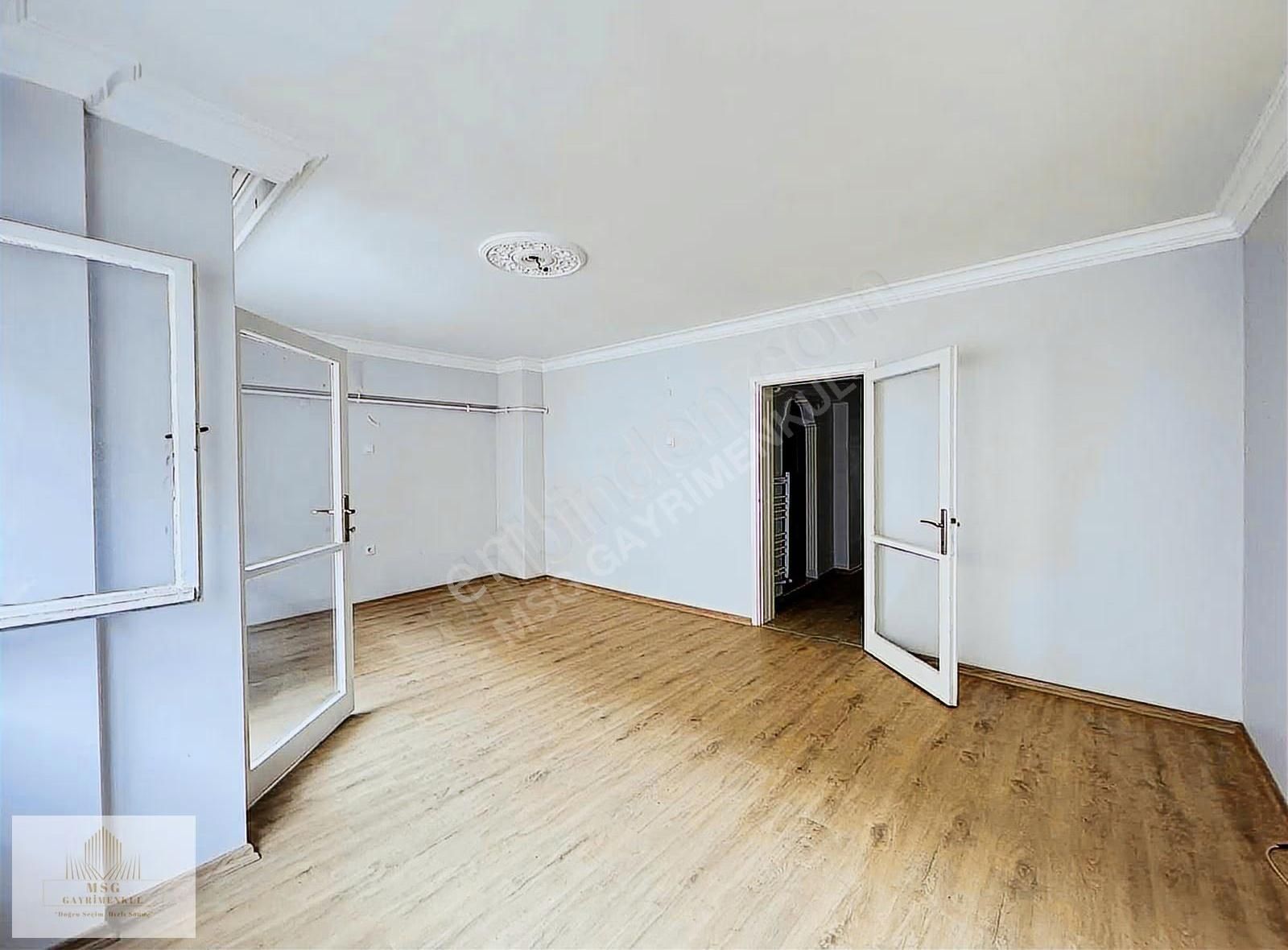 Msg'den Sahile Paralel Cadde Üstünde Arakat Masrafsız Fırsat 2+1