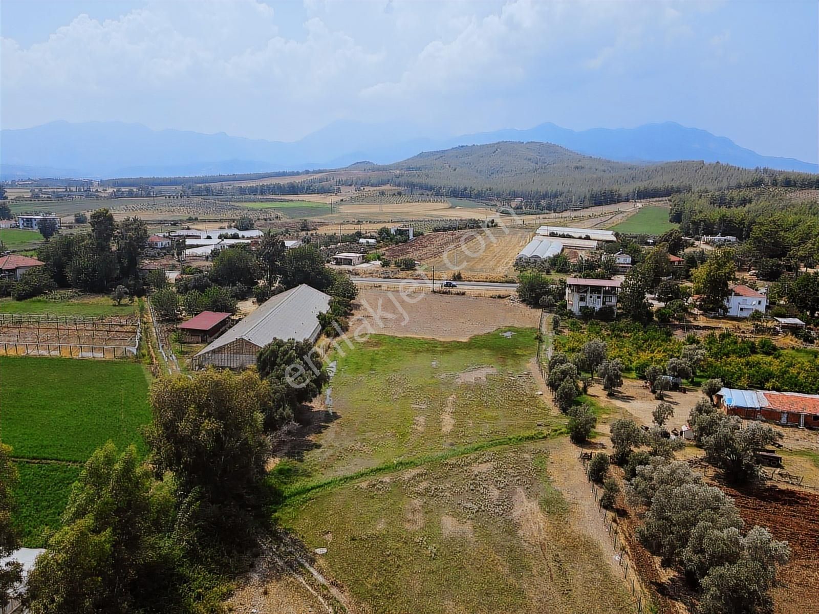 Kalkan Alaçat Yolu Üzeri 10 Dönüm Köy Yerleşim Alanında Tarla - Görsel 2