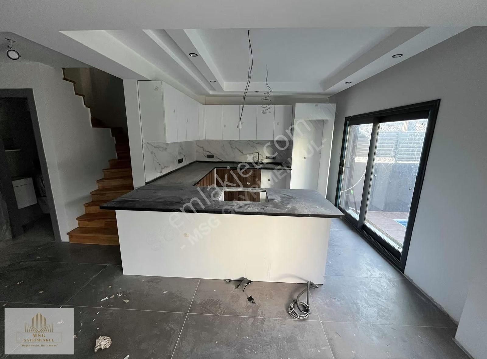 Msg'den Kaynaklar Merkezde Müstakil Havuzlu 4+1 Tripleks Villa - Görsel 11