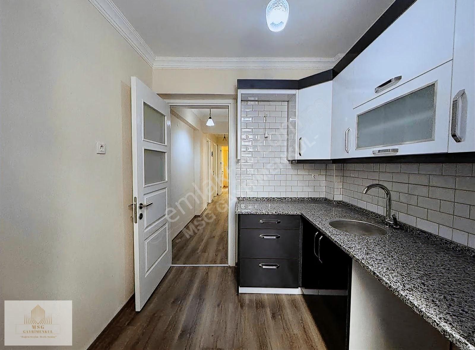 Msg'den Güzelyalıda Mithatpaşa Cadde Dibinde 2+1 Masrafsız Daire - Görsel 14