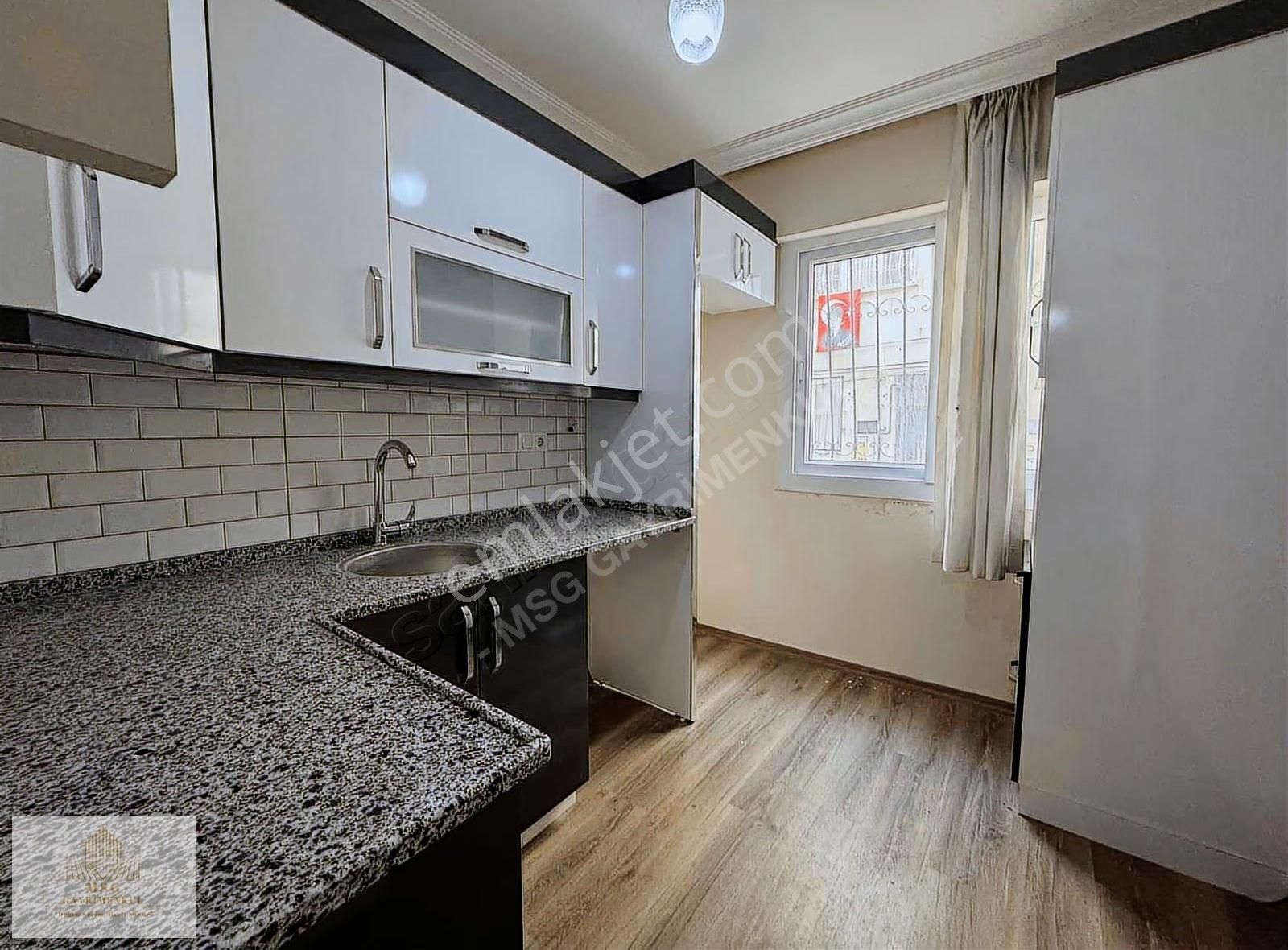 Msg'den Güzelyalıda Mithatpaşa Cadde Dibinde 2+1 Masrafsız Daire - Görsel 45