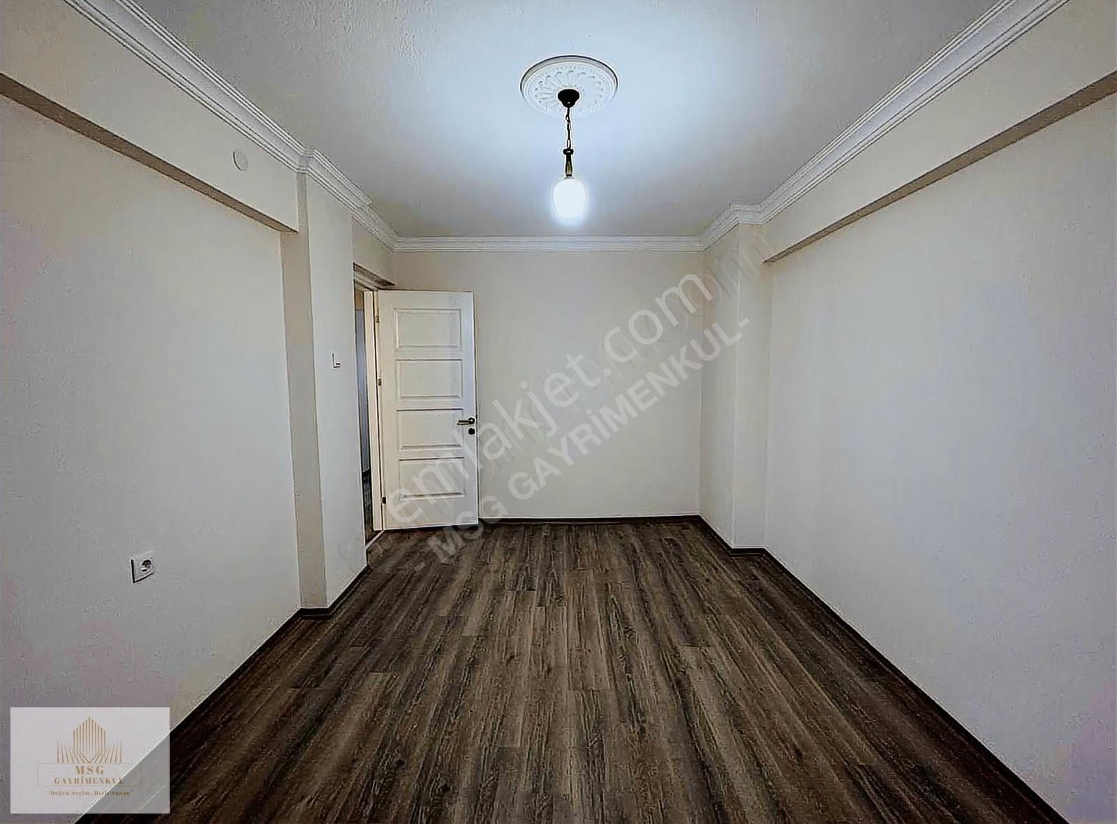 Msg'den Güzelyalıda Mithatpaşa Cadde Dibinde 2+1 Masrafsız Daire - Görsel 7