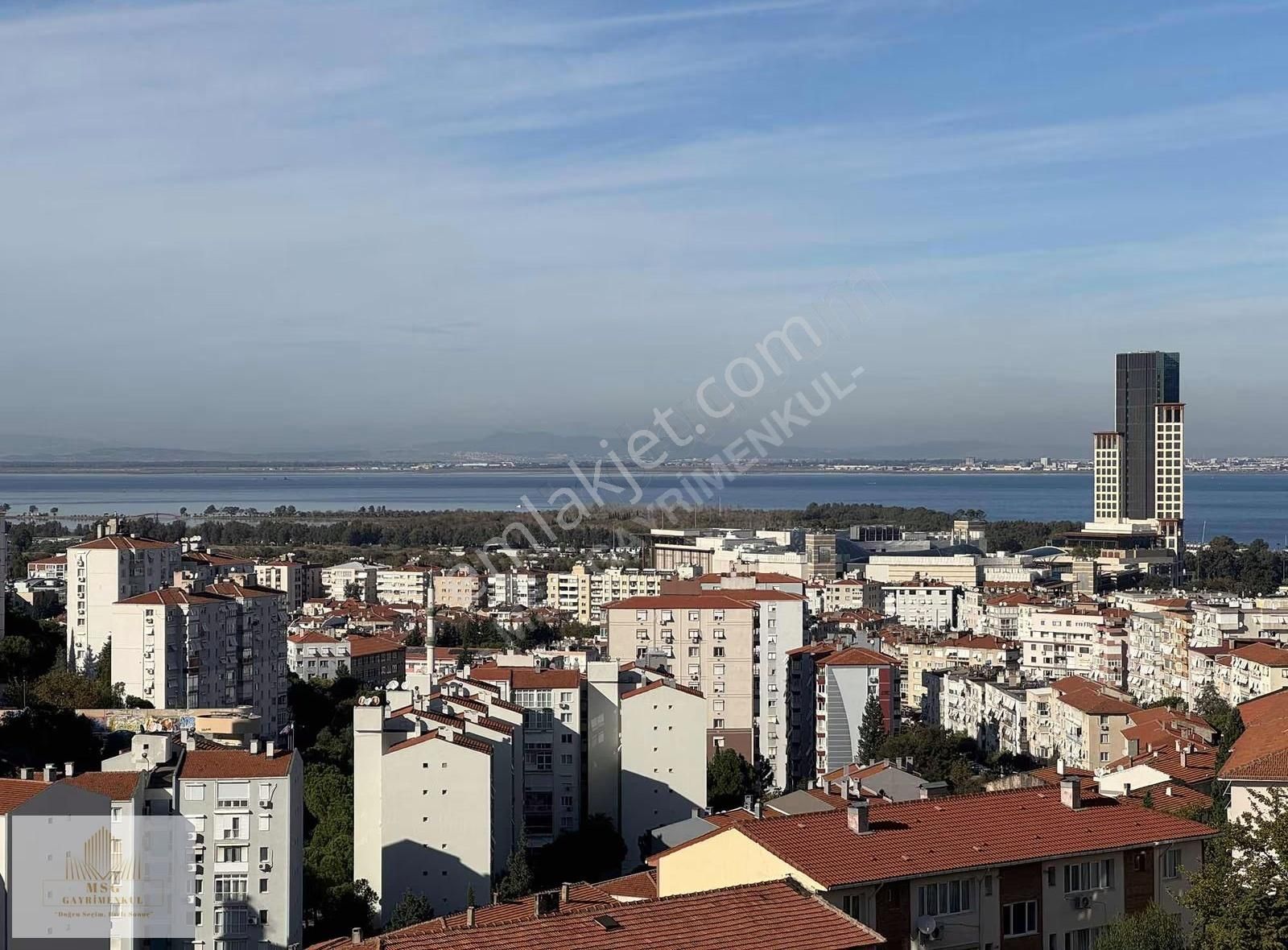 Msgden Deniz Manzaralı Site İçinde Asansörlü-otoparklı 3+1 Daire - Görsel 13