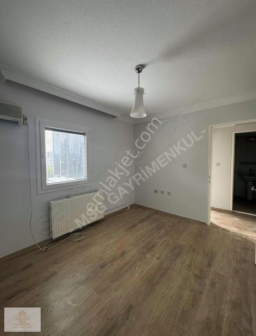 Msgden Deniz Manzaralı Site İçinde Asansörlü-otoparklı 3+1 Daire - Görsel 16