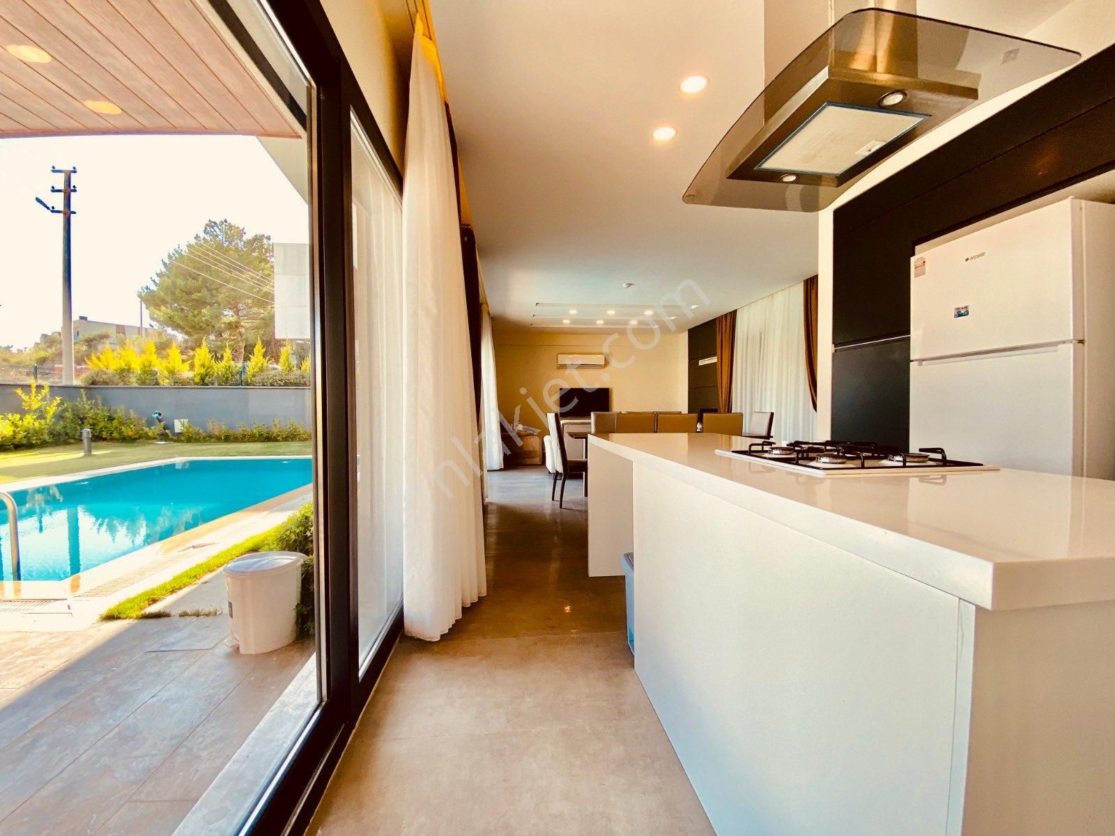 Değirmendere’de Özel Havuzlu Geniş Bahçeli Villa - Görsel 11