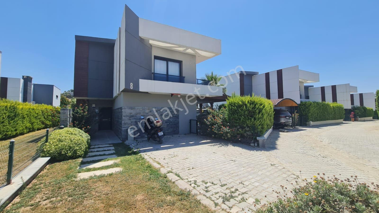 Değirmendere’de Özel Havuzlu Geniş Bahçeli Villa - Görsel 16