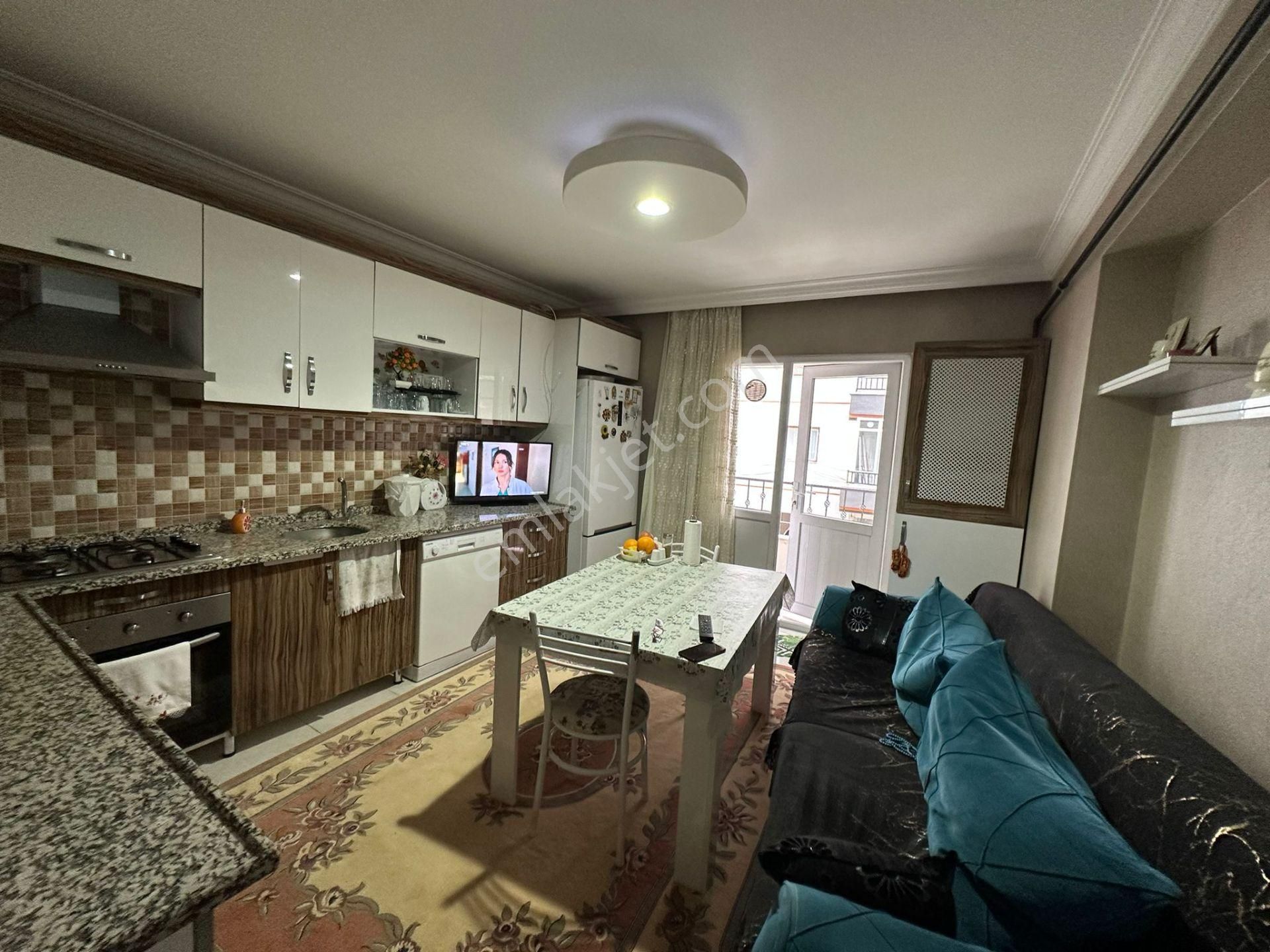 Keçiören Ufuktepede Karakola Pazara Yakın Katta Kök Tapu Ful Yapılı Daire