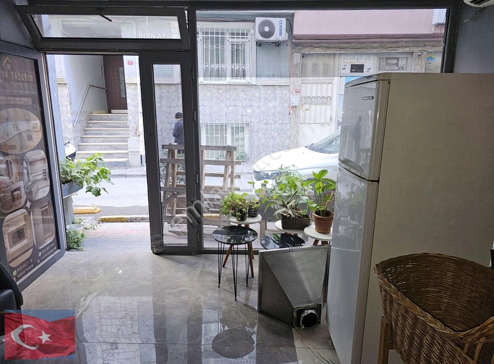 Kocamustafapaşa Merkeze Yakın Asma Katlı 50mk Dükkan 2.200.000tl - Görsel 30